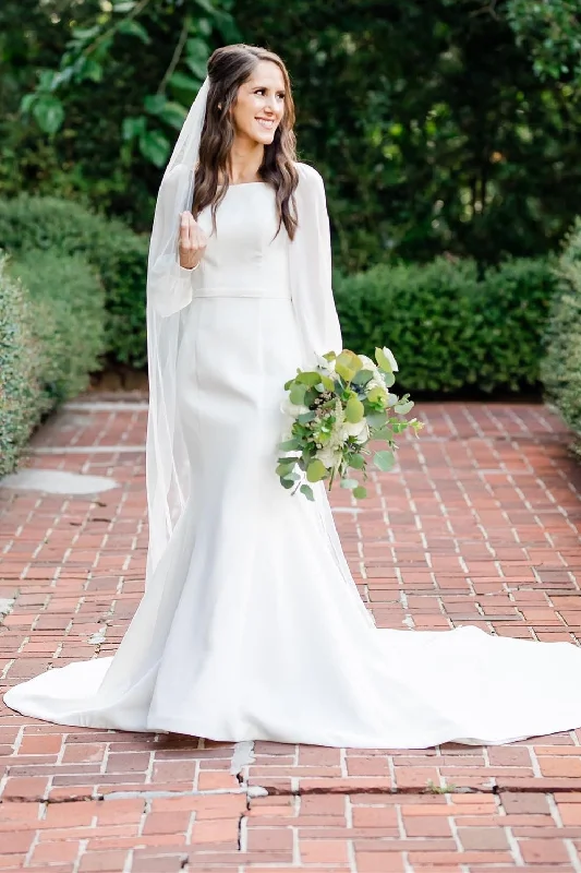 Special Savings White Long Sleeve Trumpet Long Wedding Dress