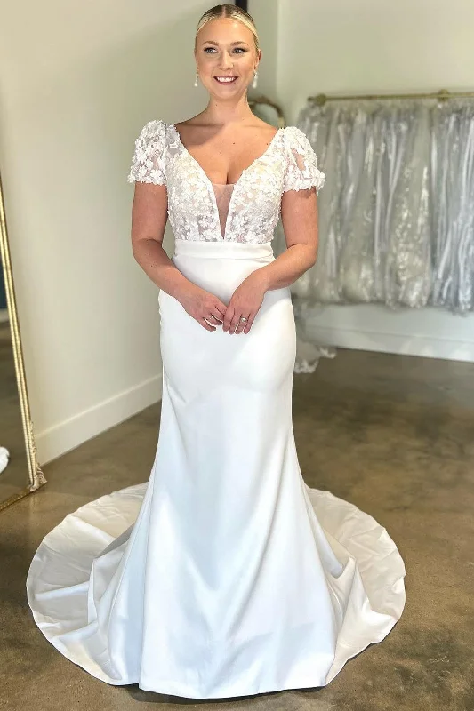 Unmissable Offer White Floral Applique Plunge V Long Wedding Dress with Short Sleeves