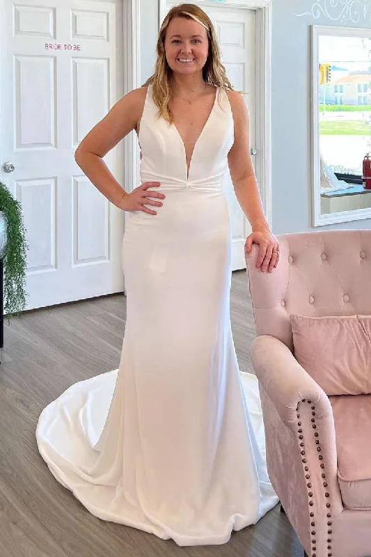 Don't Miss White Plunge V Lace-Up Back Mermaid Long Wedding Dress