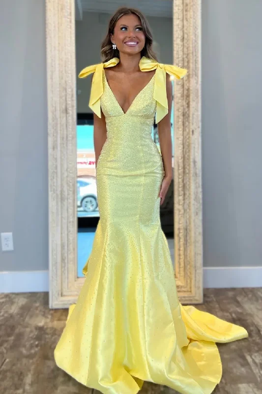 Lowest Price Yellow Mermaid Rhinestone V-Neck Pleated Bows Prom Dress with Train