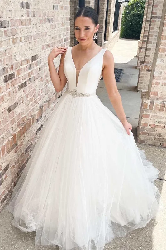 YEAR-End Sale White V-Neck A-Line Long Wedding Dress with Belt