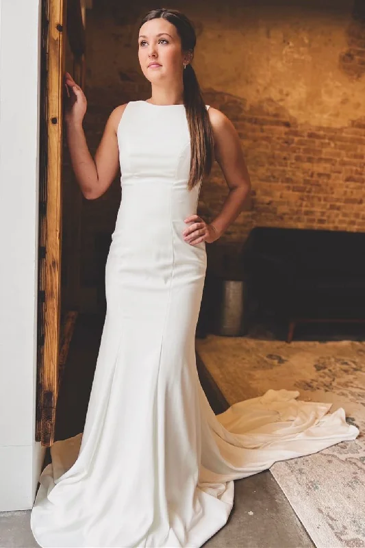 Deal of the Week White Bateau Cutout Back Trumpet Long Wedding Dress