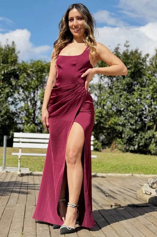 Massive Deals Burgundy Square Neck Cutout Back Ruched Maxi Dress