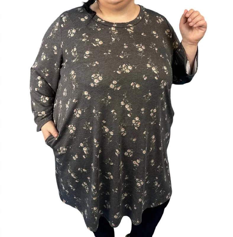 Weekend Special 3/4 Sleeve Floral Long Tunic Top In Grey