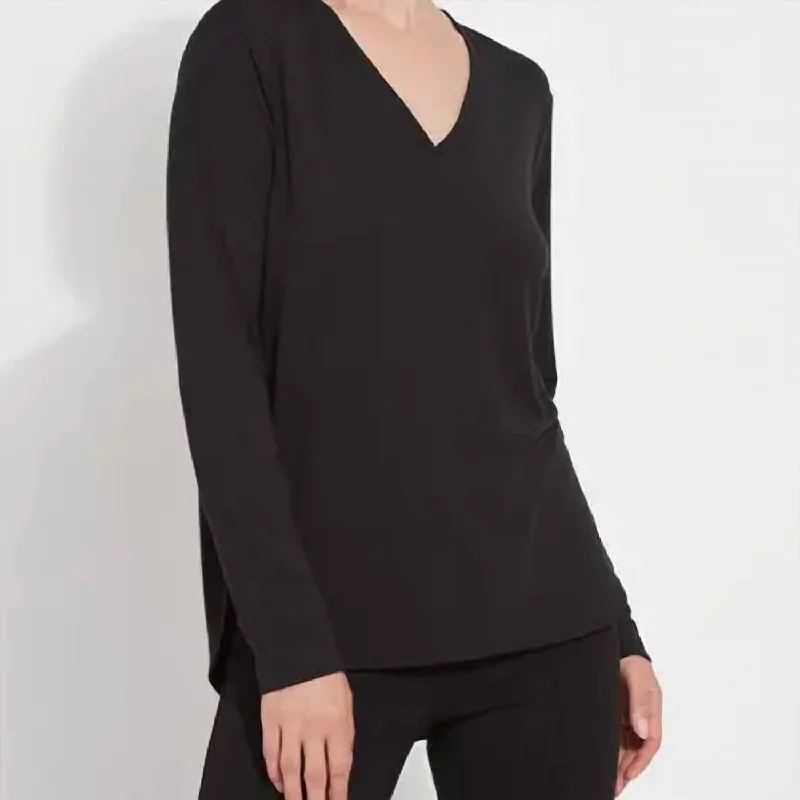 Year-End Clearance Eliana V-Neck Top In Black