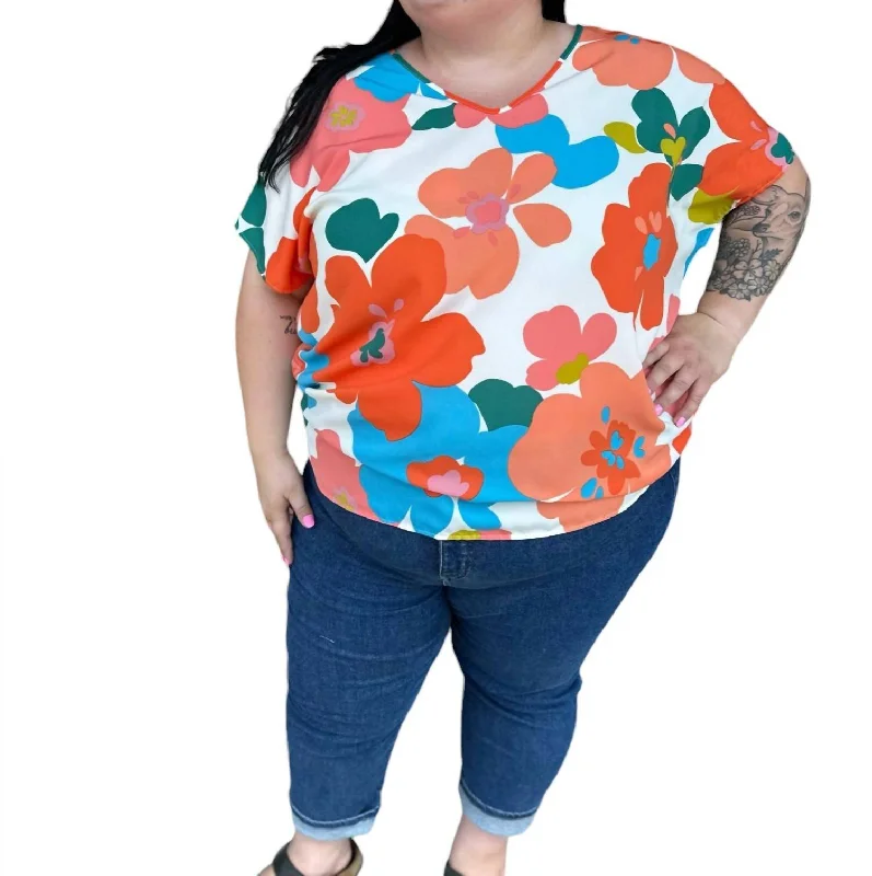 Extra Savings Floral Print Front-Back V-Neck Top In White Multi