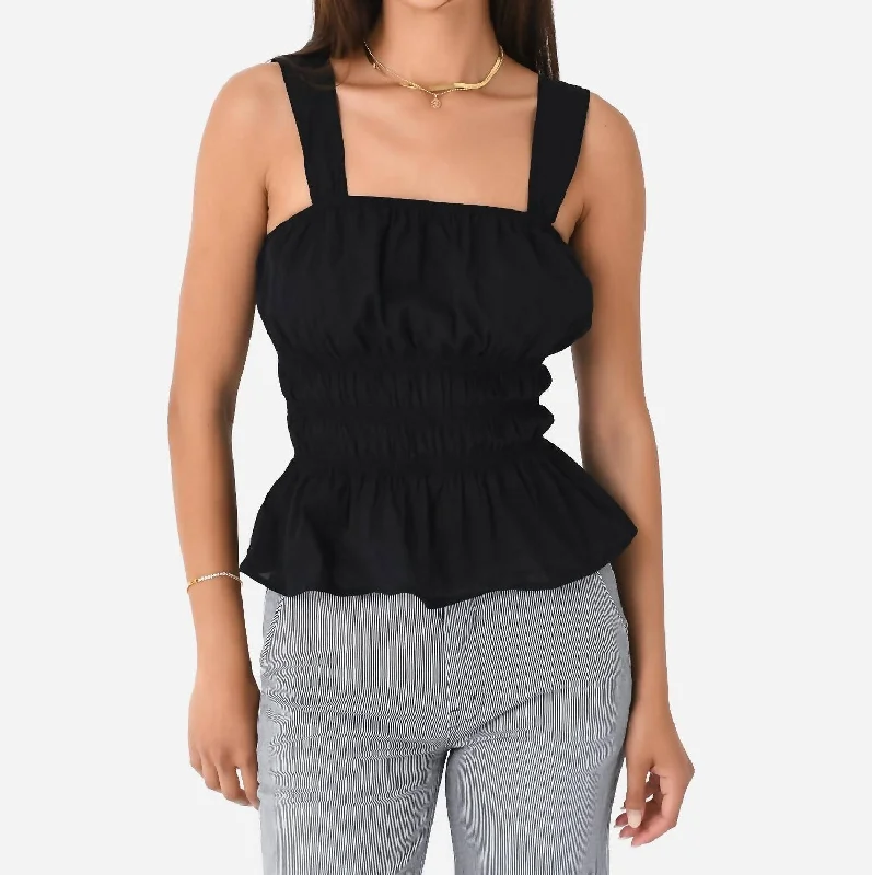 Deal Mania Kamil Top In Black