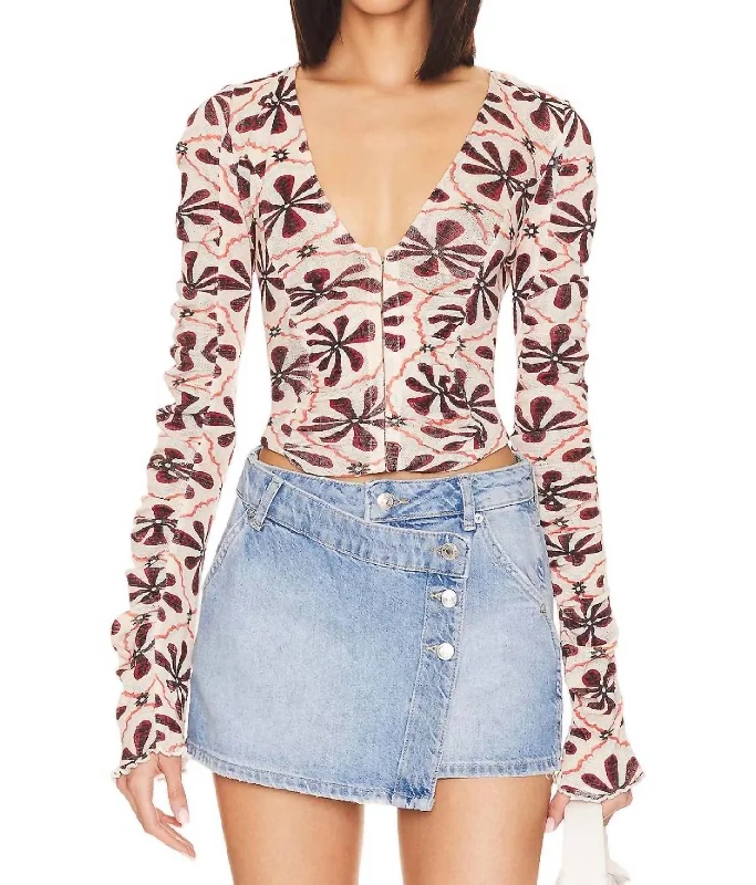 Can't Miss Through The Meadow Top In Sand Combo