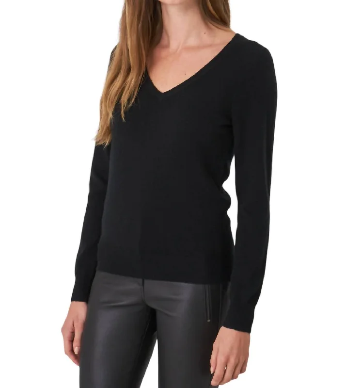 Steals and Deals V Neck Pullover In Black