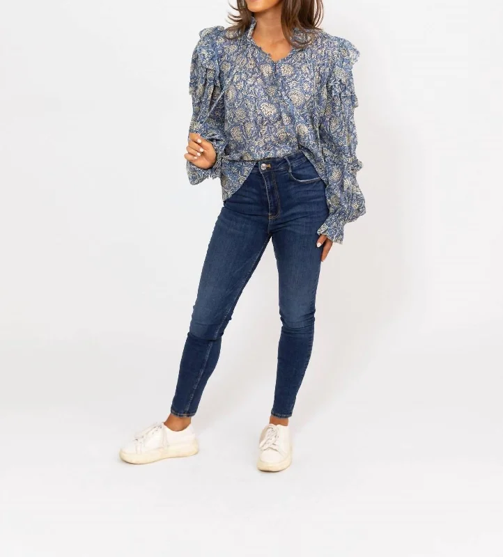Quick Sale Vintage Floral Ruffle Sleeve Top In Blue Floral